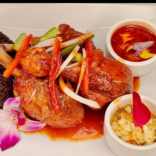 Poulet en Sauce                                   